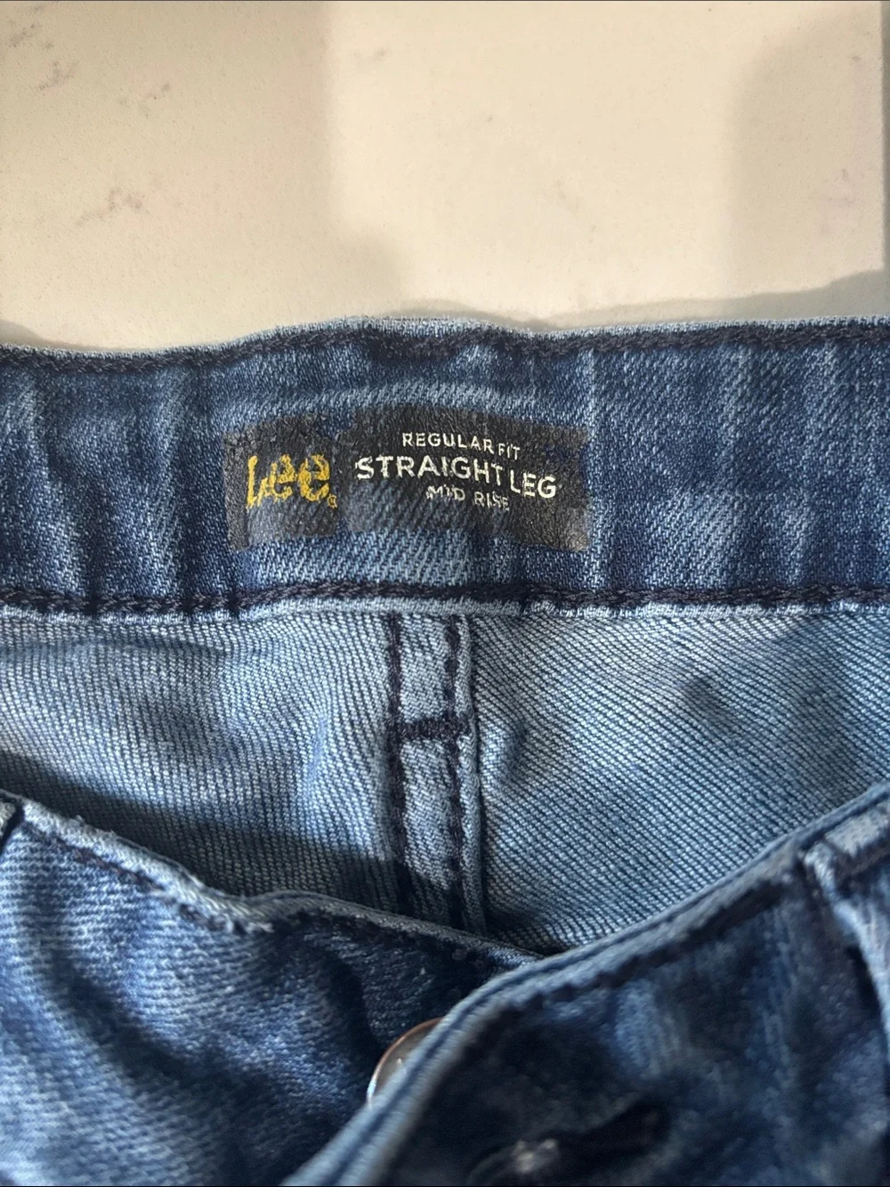 Lee straight leg